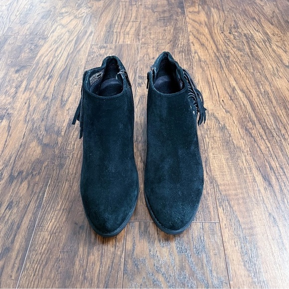 Vionic • Faros Fringed Bootie ankle boot black suede heeled studded orthotic - Picture 5 of 13